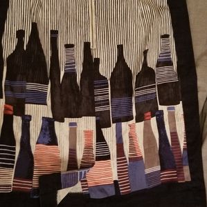 Knee long skirt in stretchy cotton blend.